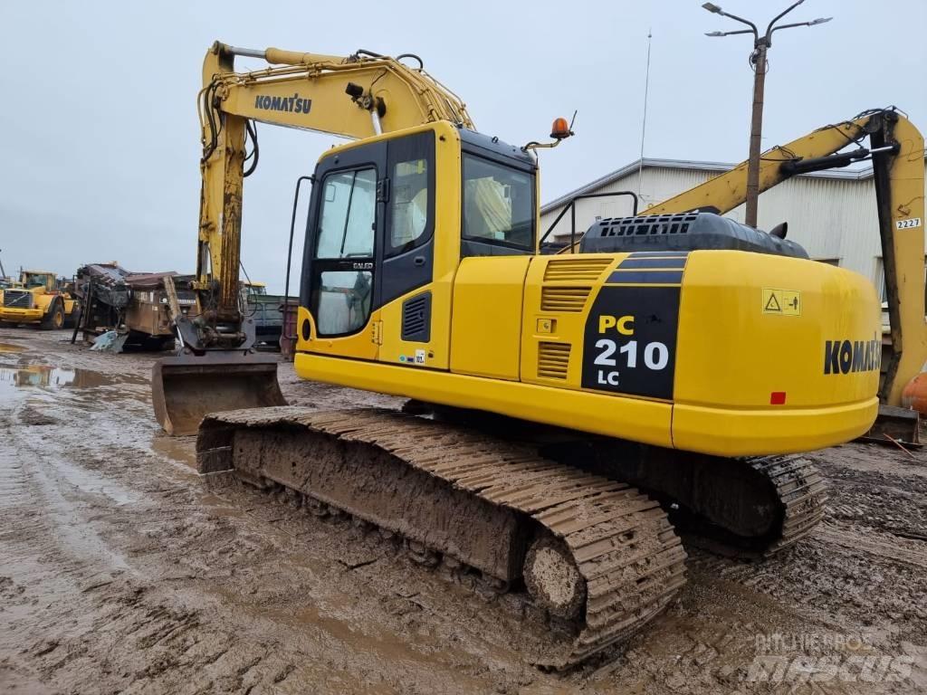 Komatsu PC 210-8 Гусеничні екскаватори