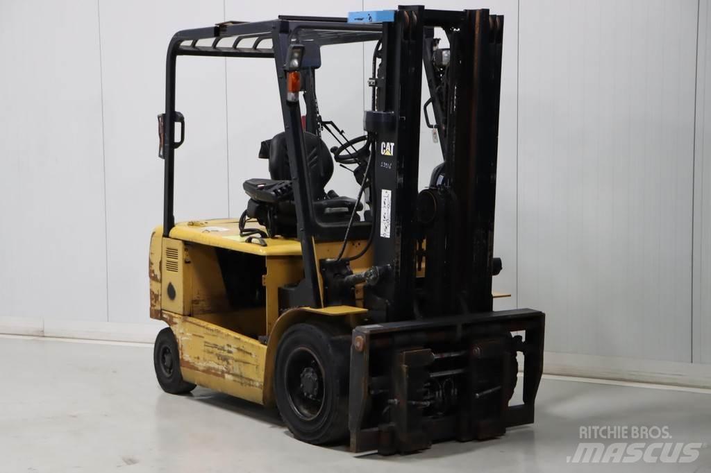 CAT EP35KPAC Електронавантажувачі