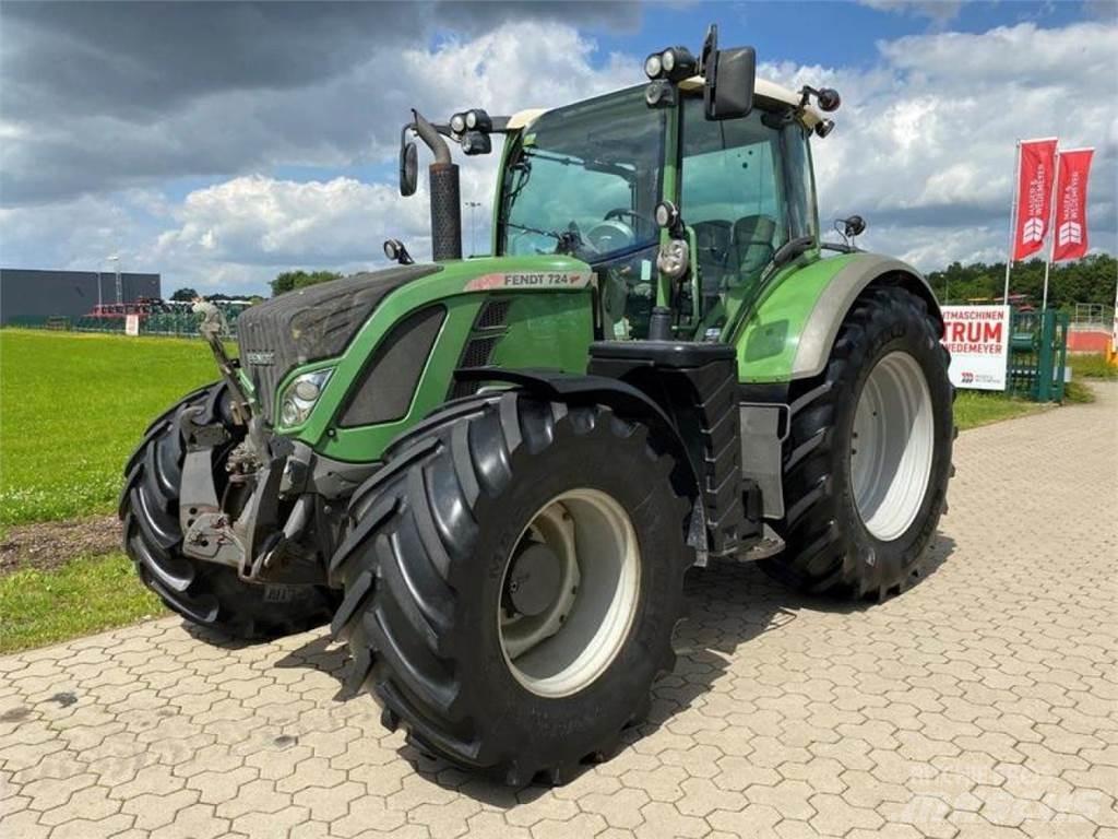 Fendt 724 PROFI Трактори