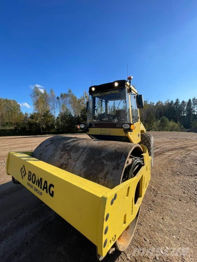 Bomag 213 DH-4 Грунтові котки