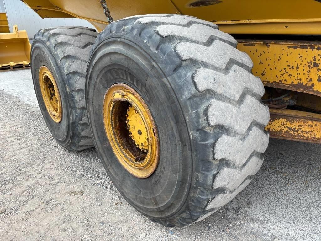 CAT 745 C Зчленовані самоскиди