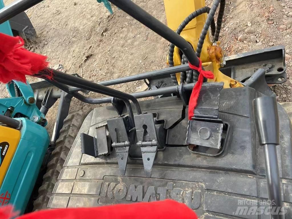 Komatsu PC18 Гусеничні екскаватори