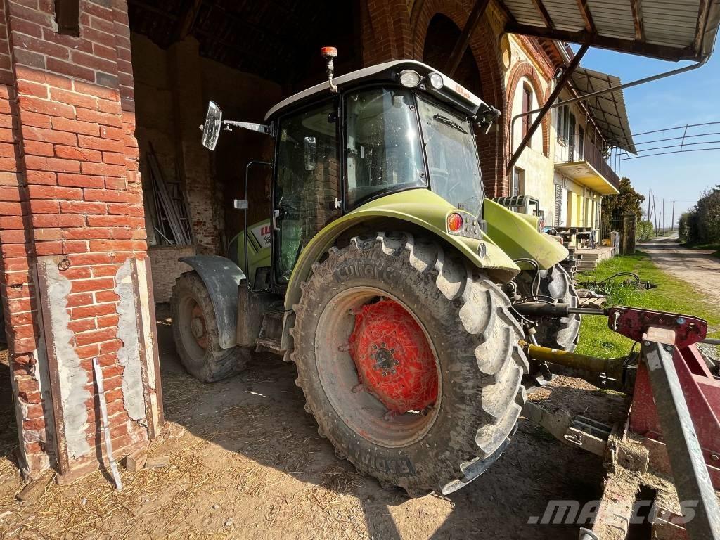 CLAAS Arion 420 Трактори
