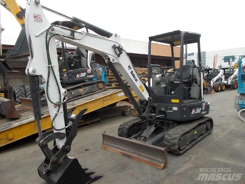 Bobcat E32i Міні-екскаватори < 7т
