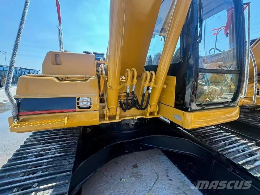 CAT 320 B L Гусеничні екскаватори
