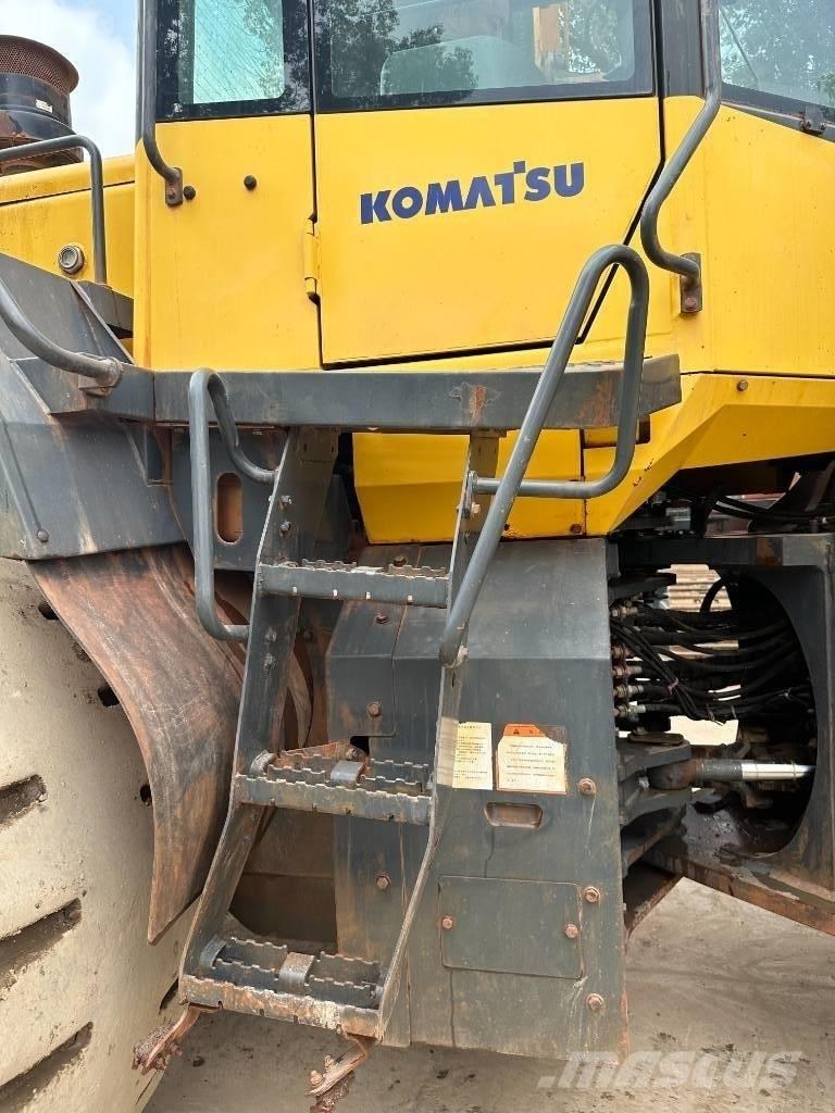 Komatsu WA 470-6 Фронтальні навантажувачі