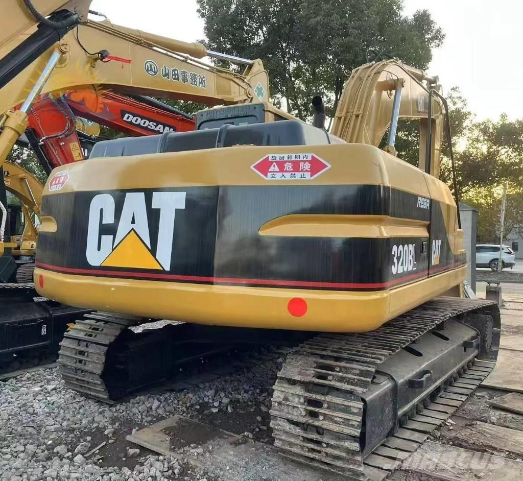 CAT 320 B L Гусеничні екскаватори