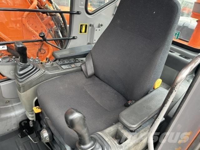 Hitachi ZX 130 W Колісні екскаватори