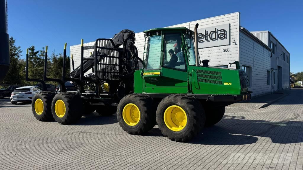 John Deere 1110 D Форвардери