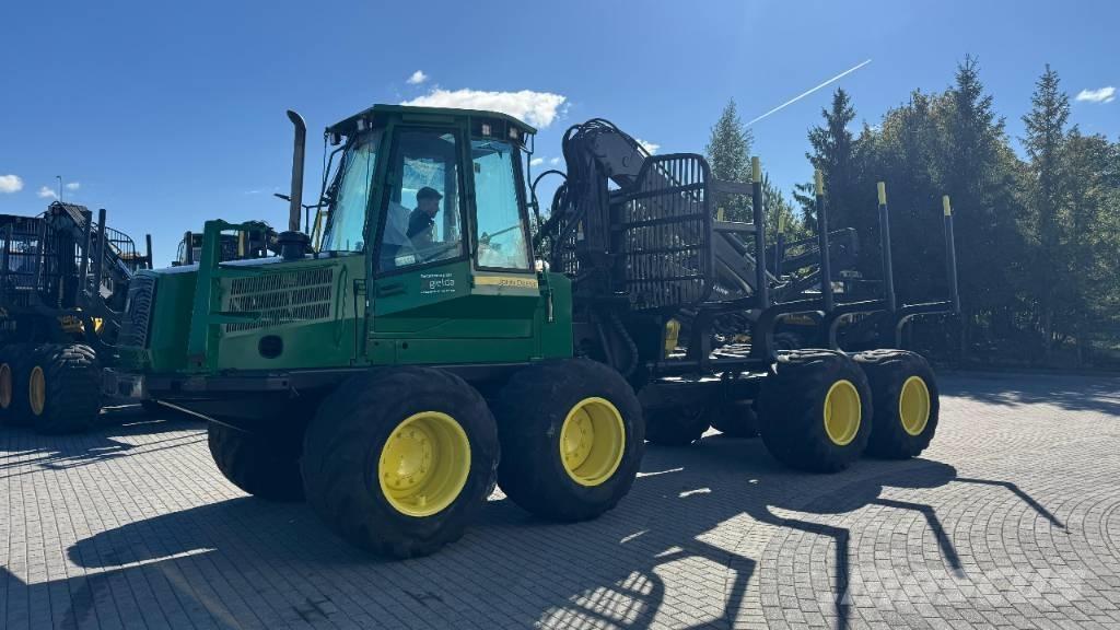 John Deere 1110 D Форвардери