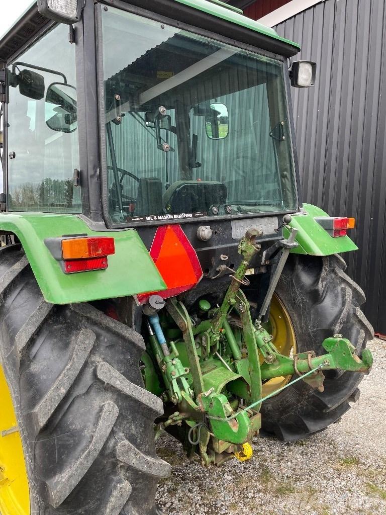John Deere 2850 Трактори