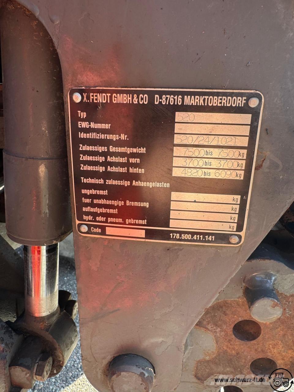 Fendt Xylon 520 Трактори