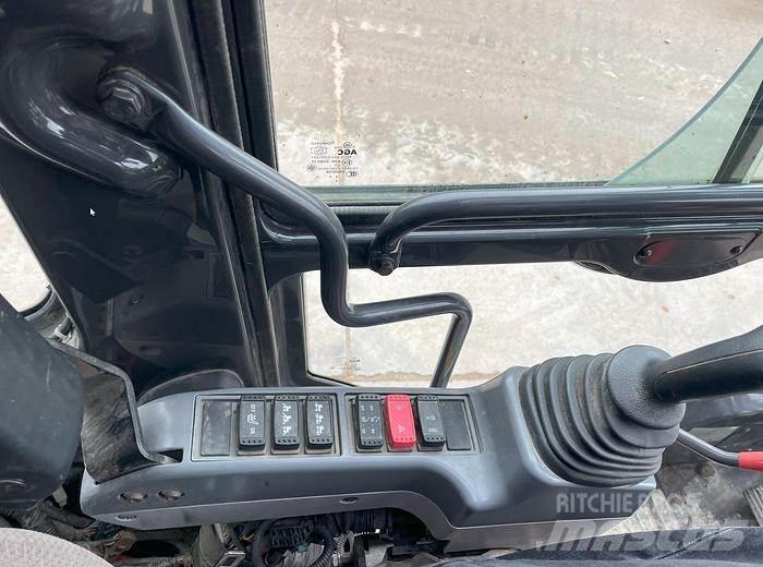 Hitachi ZX140W-6 Колісні екскаватори