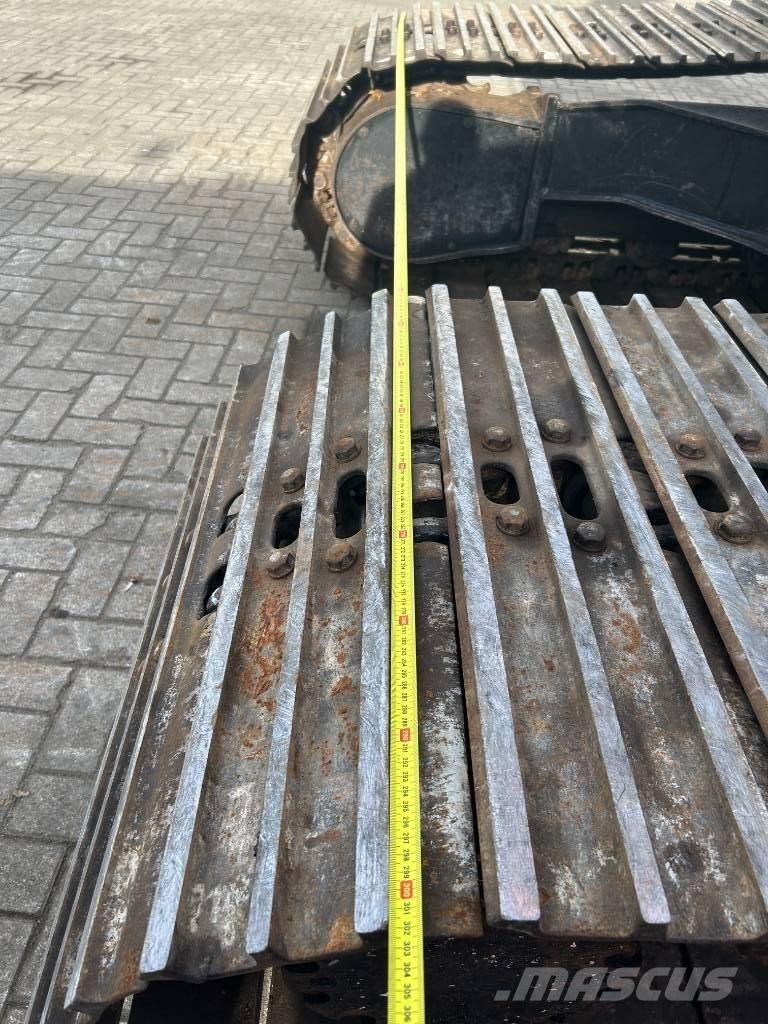 Hitachi ZX 180 Гусеничні екскаватори