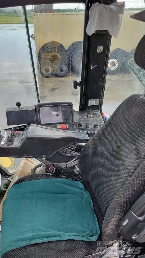 Hyster H700 Інше