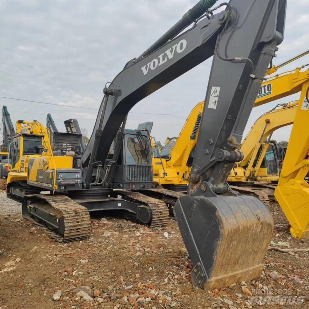 Volvo EC 240 Гусеничні екскаватори