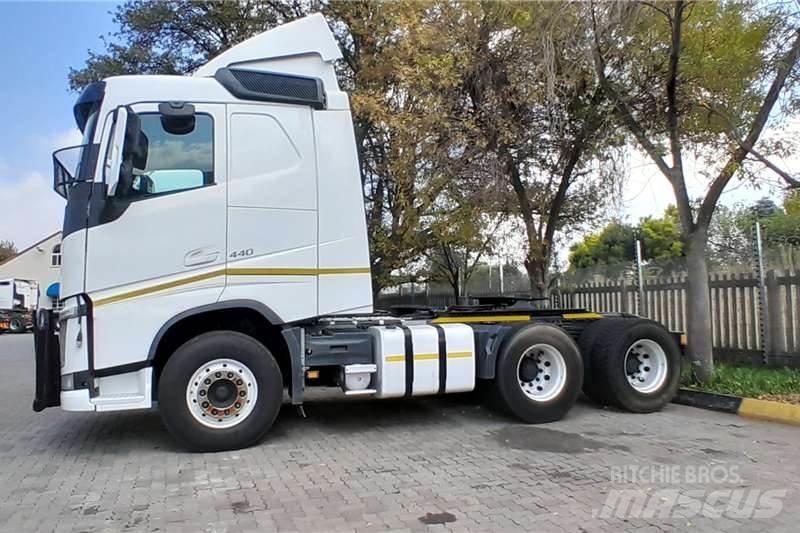 Volvo FH 440 Вантажівки / спеціальні