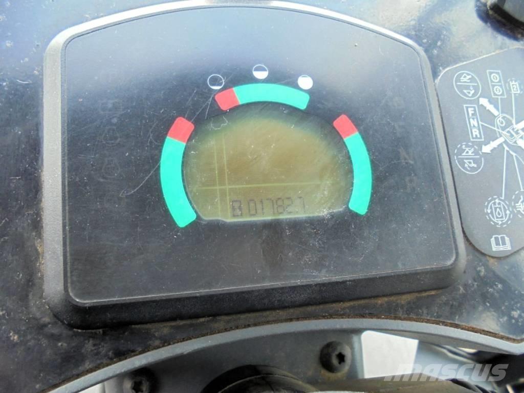 CAT 906 H 2 Фронтальні навантажувачі