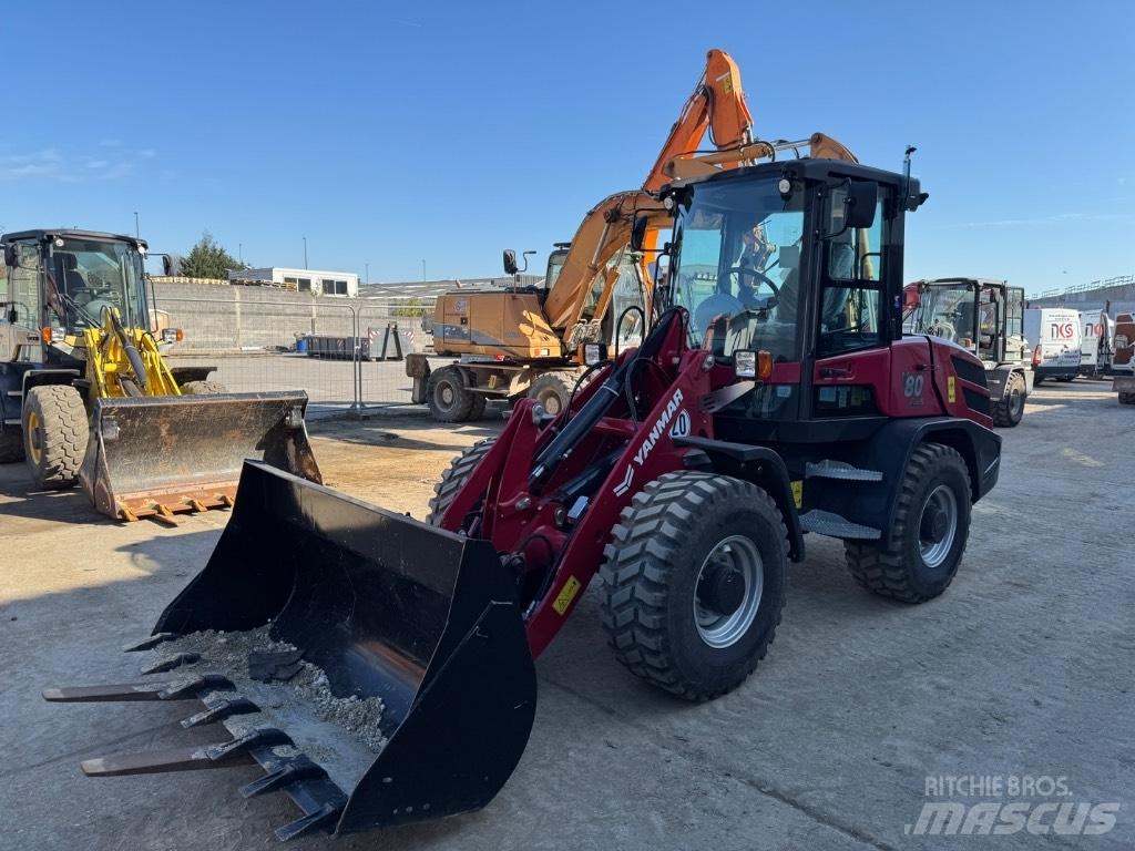 Yanmar V80 (01937) Фронтальні навантажувачі