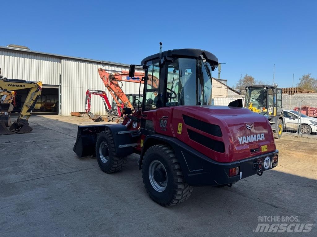 Yanmar V80 (01937) Фронтальні навантажувачі