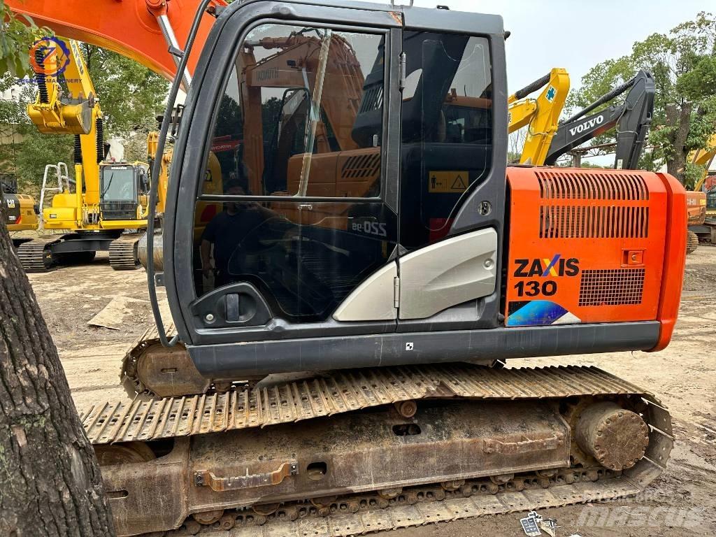 Hitachi ZX 130-5A Гусеничні екскаватори