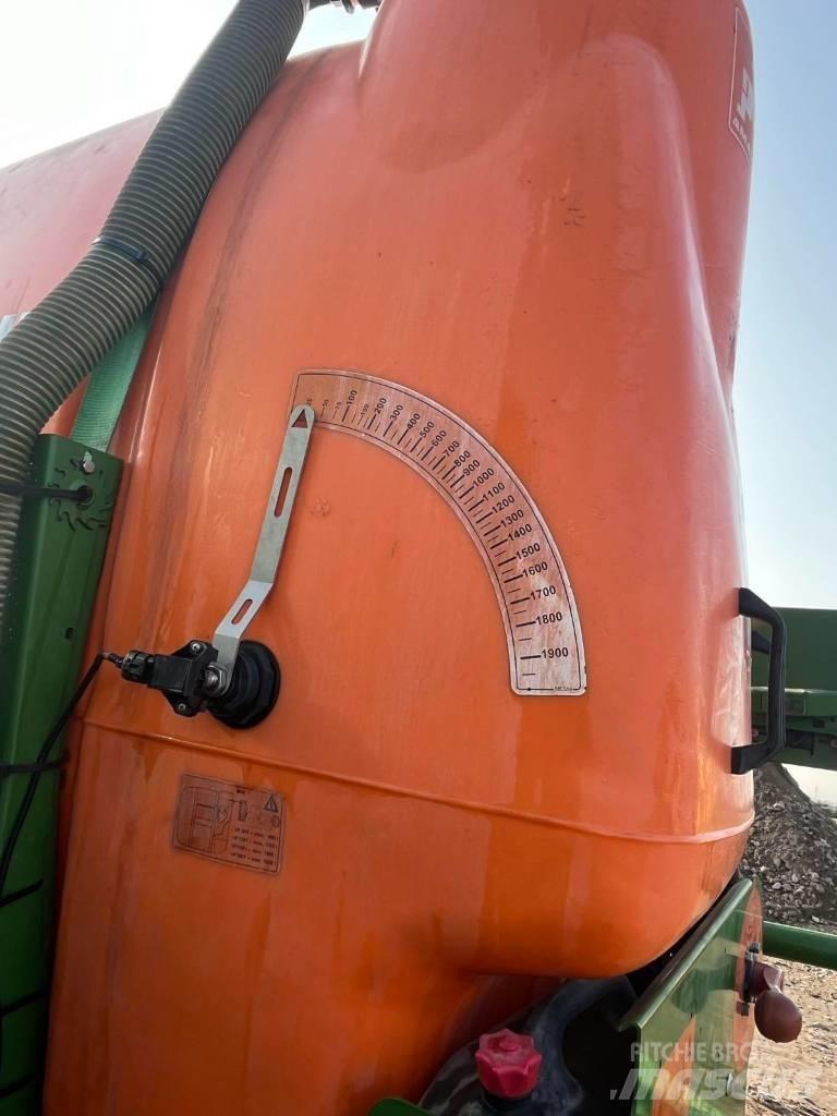 Amazone UF 1801 Причіпні обприскувачі
