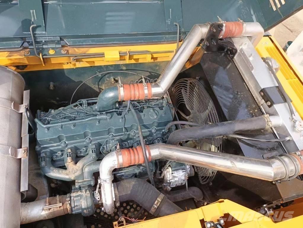 Hyundai 305-9 Гусеничні екскаватори