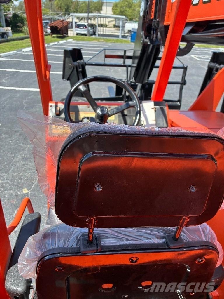 JLG 10054 Телескопічні навантажувачі