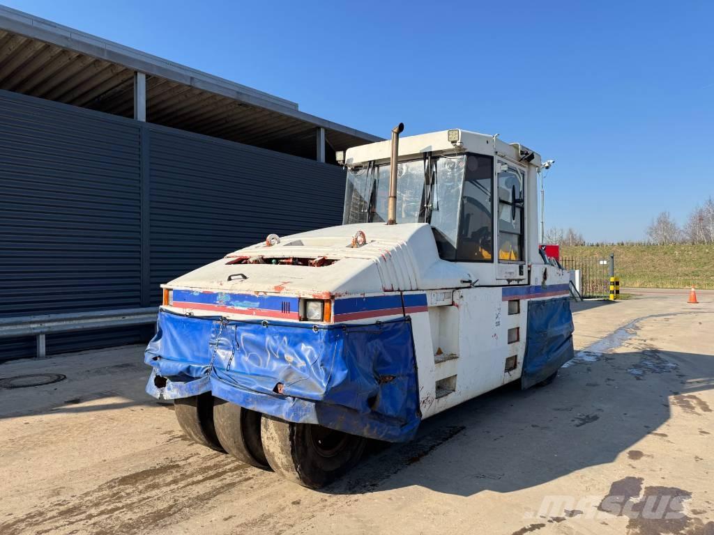 CAT PS-300B Пневматичні катки