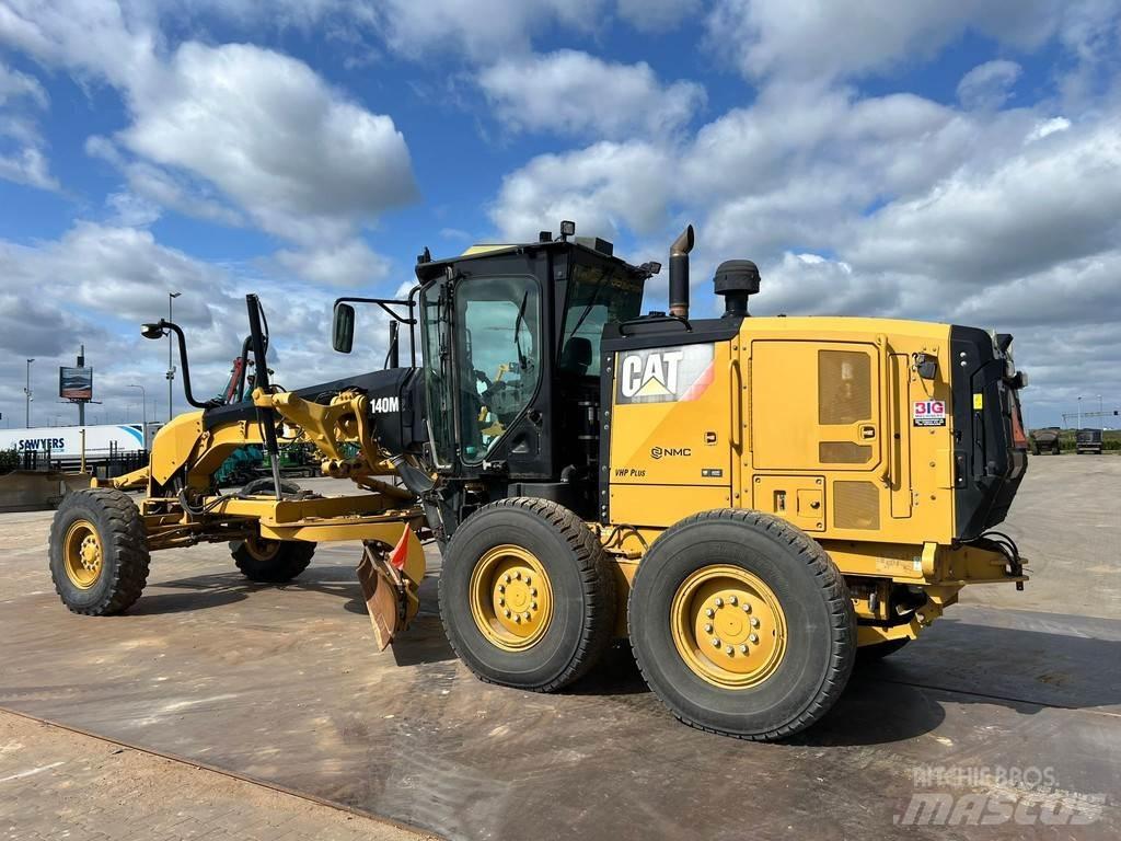 CAT 140M2 Грейдери