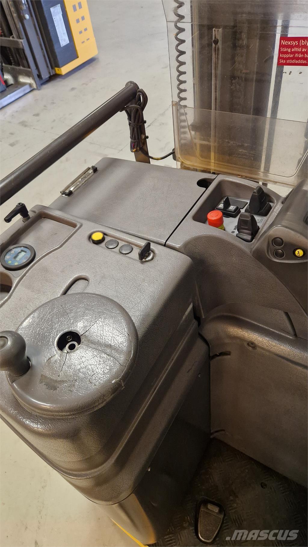 Atlet A160SDTFVHSN Самохідні електроштабелери