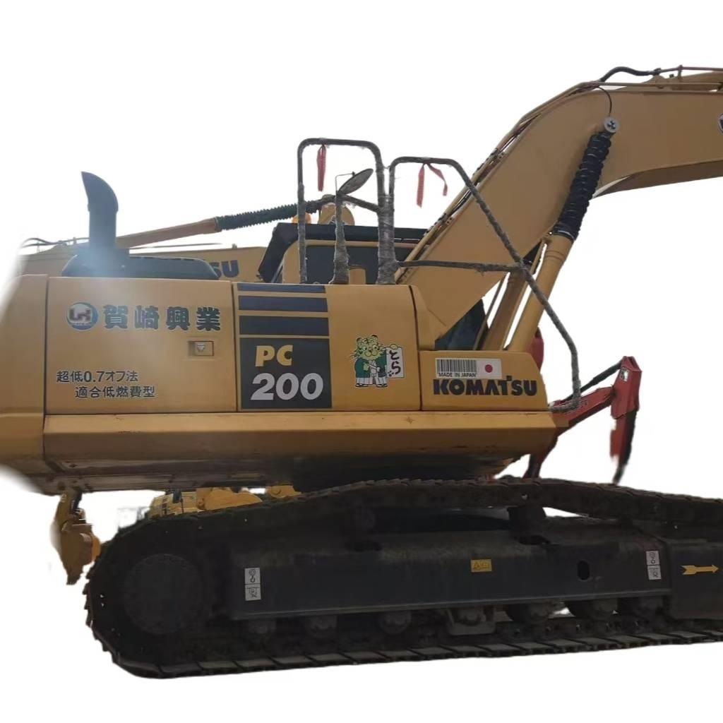 Komatsu PC 200-8 Гусеничні екскаватори