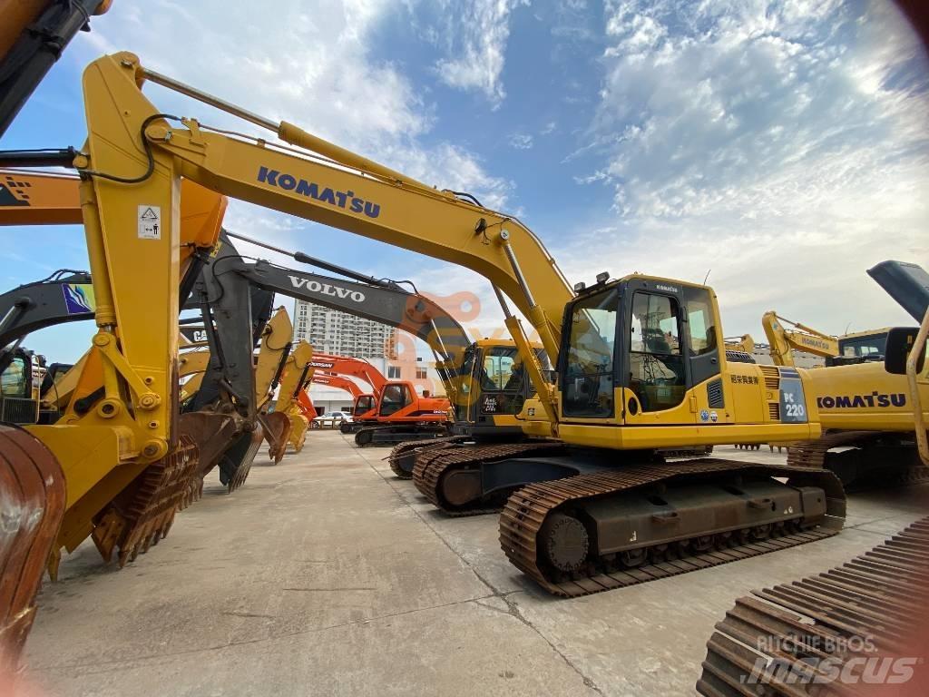 Komatsu PC 220 -8N1 Гусеничні екскаватори