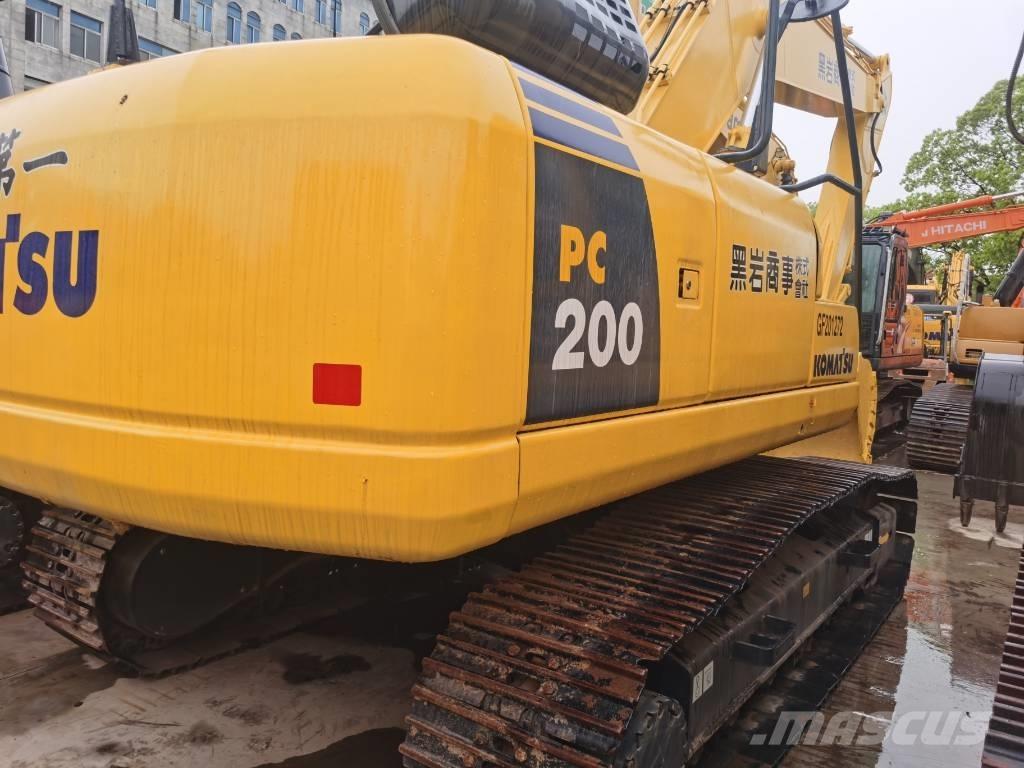 Komatsu PC 200-8 Гусеничні екскаватори