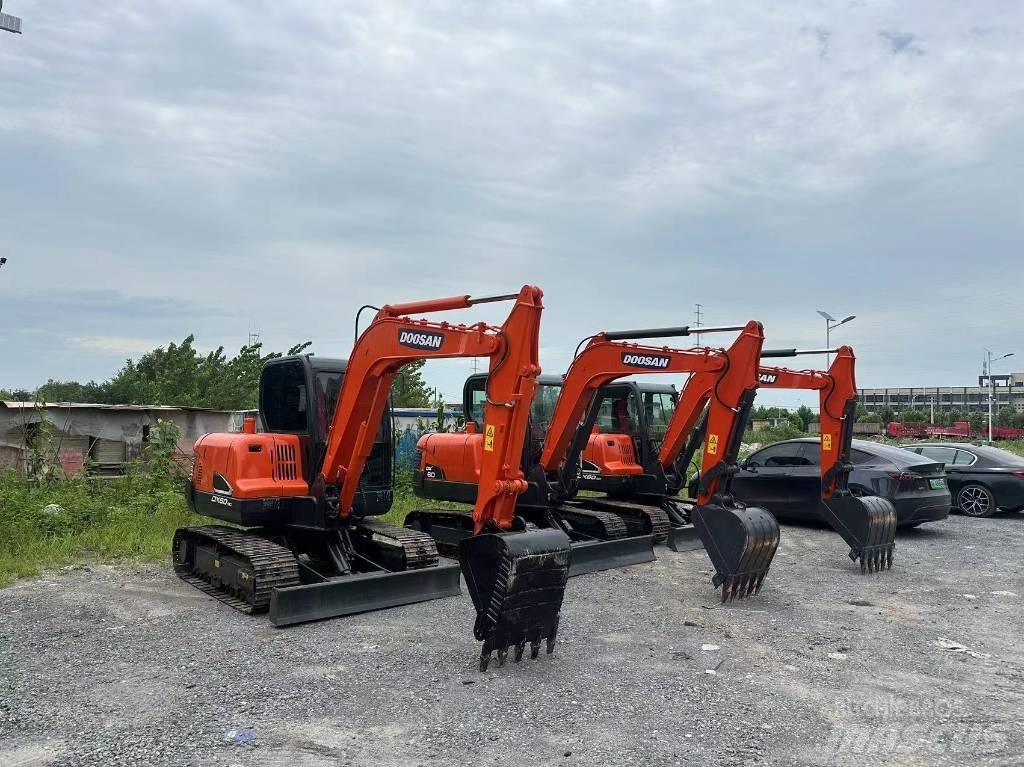 Doosan DX60-9 Міні-екскаватори < 7т