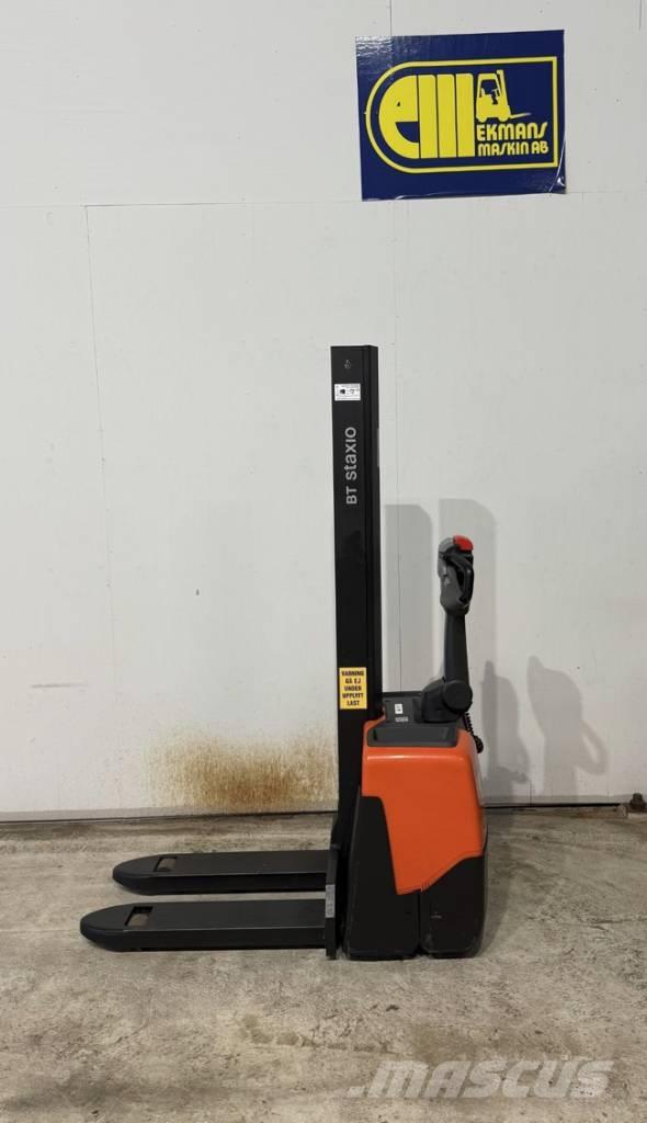 BT truck HWE 100 Штабелери