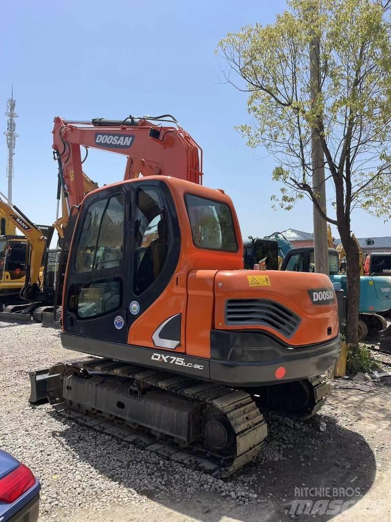 Doosan DX75 Міні-екскаватори < 7т
