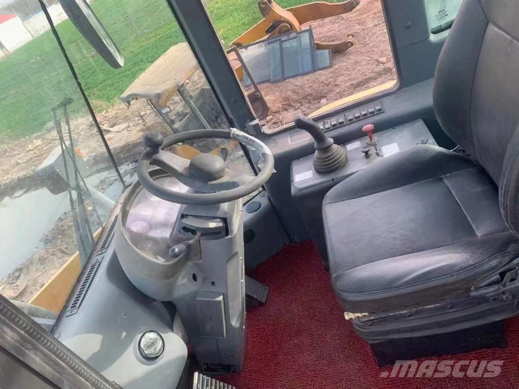 SDLG LG 956 L Фронтальні навантажувачі