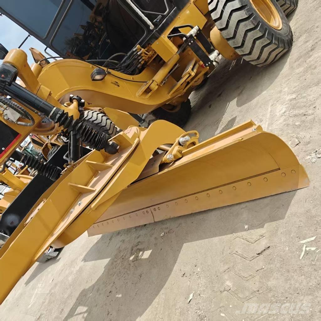 CAT 140 H Гусеничні екскаватори