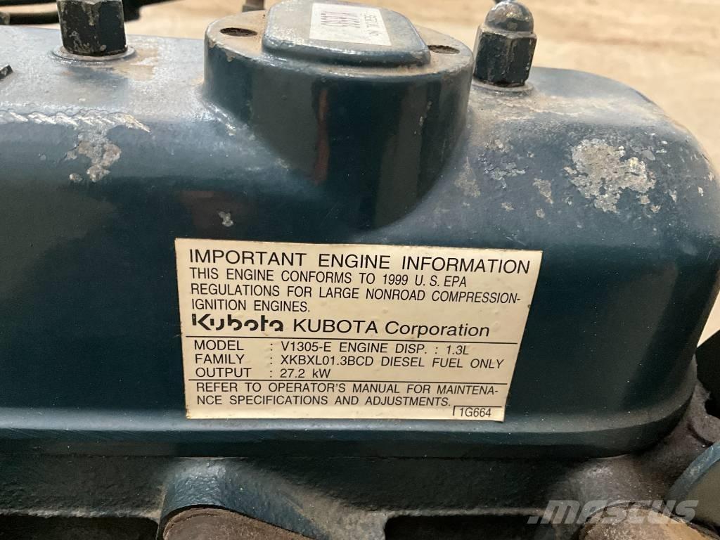 Kubota V 1305 Двигуни