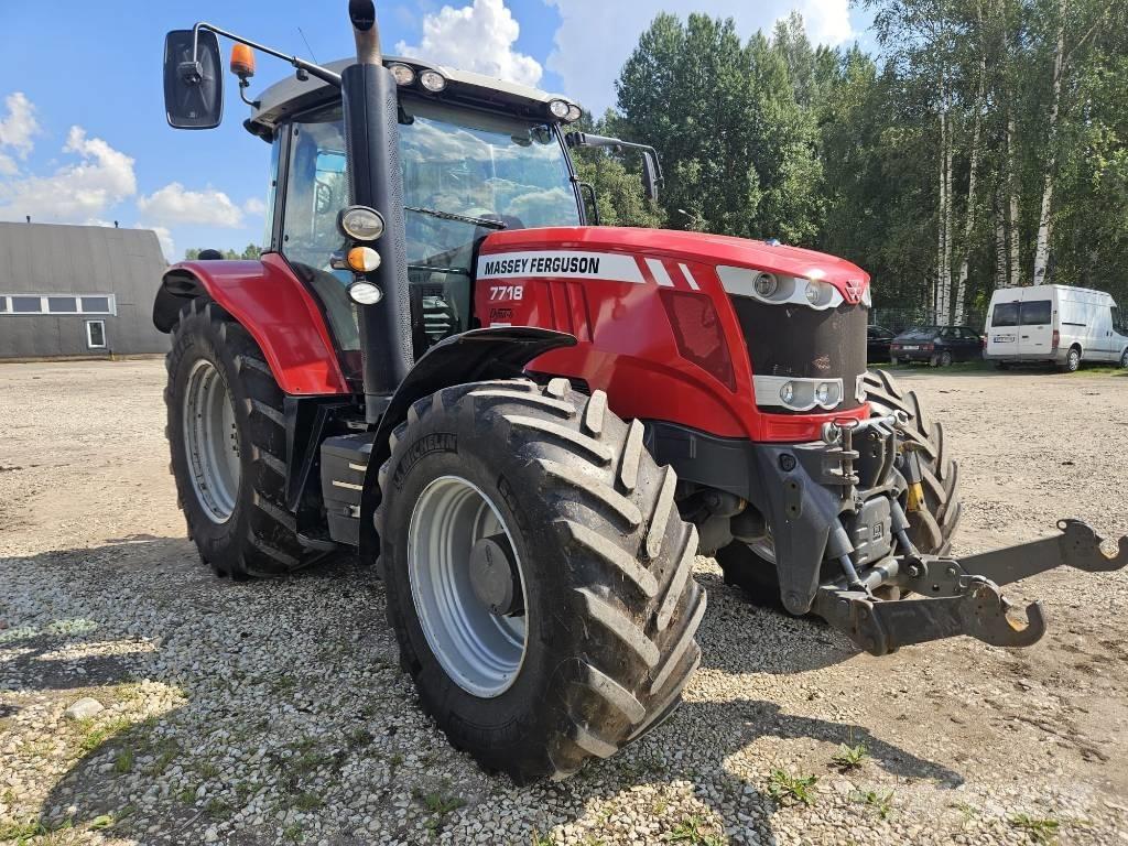 Massey Ferguson 7718 Трактори