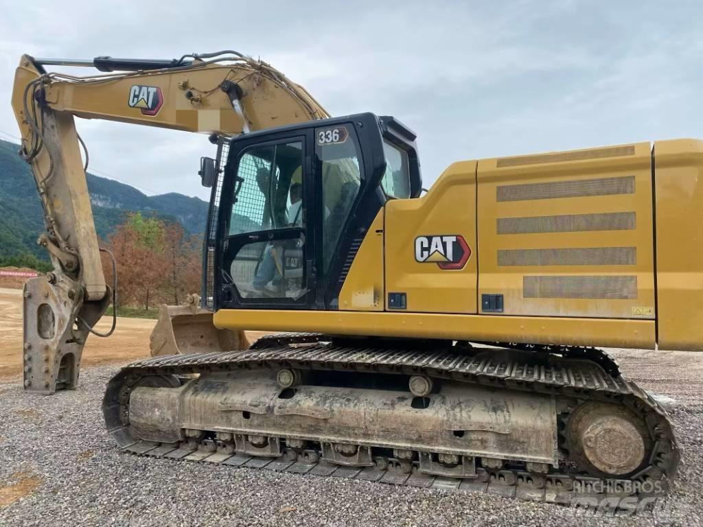CAT 330 GC Гусеничні екскаватори
