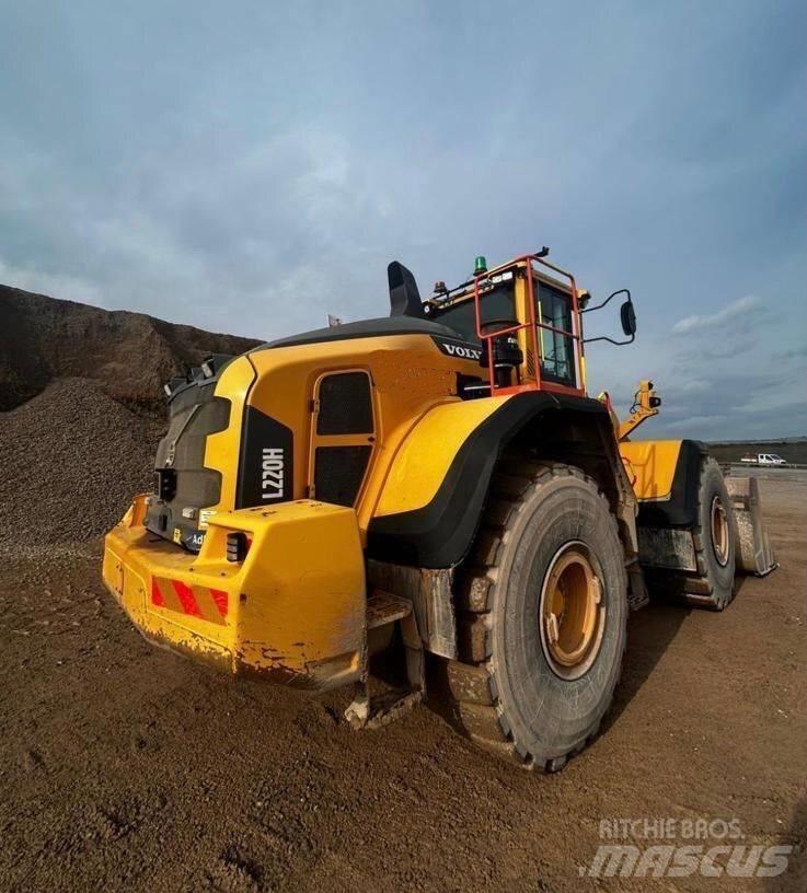 Volvo L 220 H Фронтальні навантажувачі