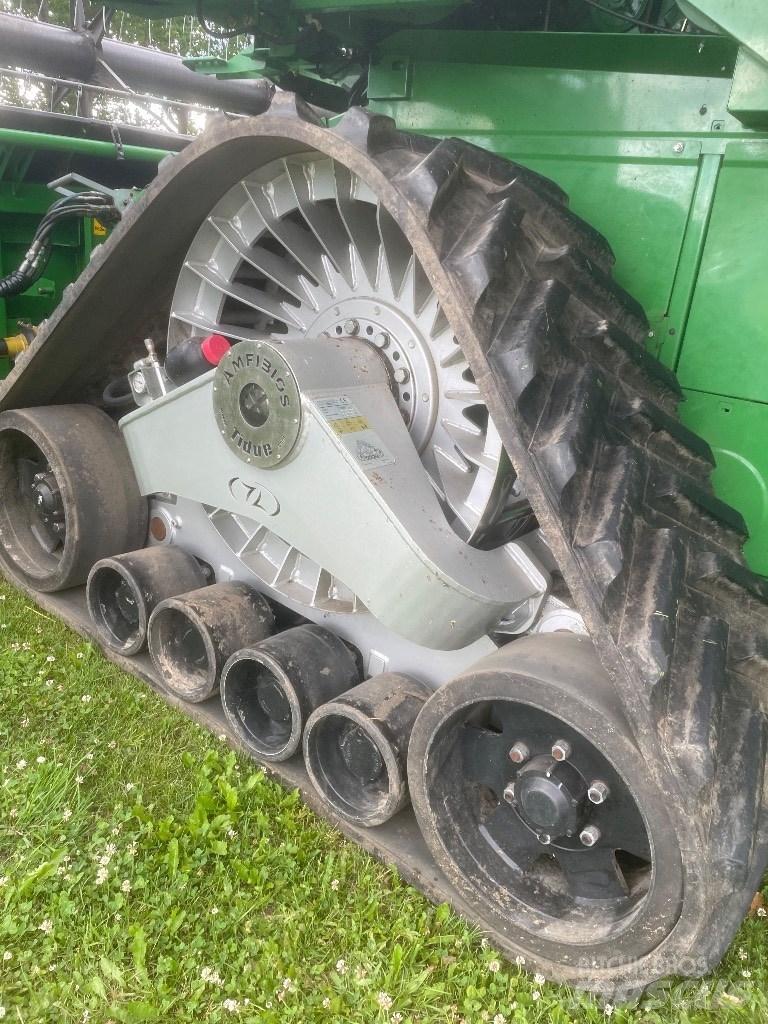 John Deere T 660 i Зернозбиральні комбайни