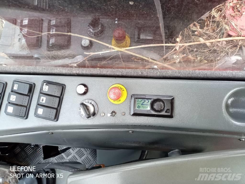 Komatsu 911 Харвестери