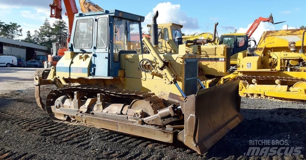 Komatsu D58E-1 Гусеничні бульдозери