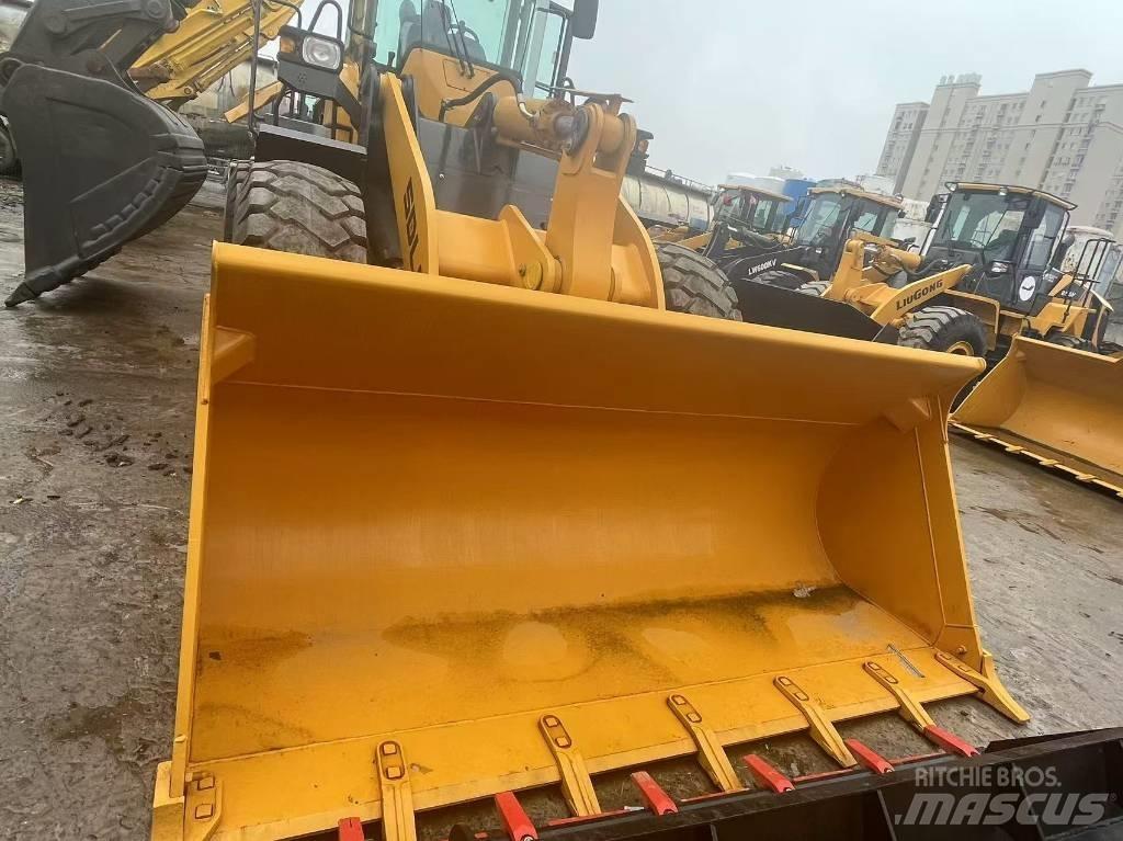 SDLG 958F Фронтальні навантажувачі