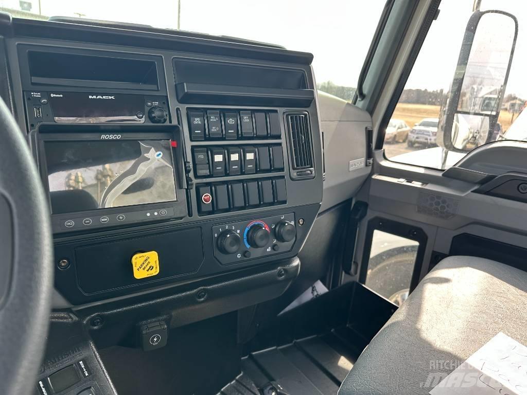 Mack MD7 Сміттєвози