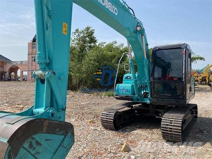 Kobelco SK 140 Гусеничні екскаватори
