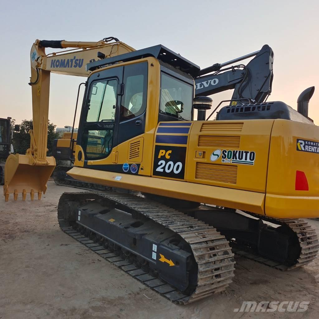 Komatsu PC 200-8 Гусеничні екскаватори